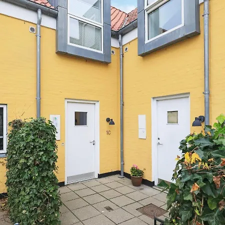 公寓 6 Person Holiday In *