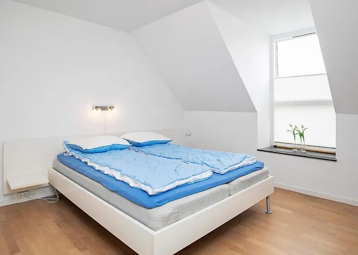 6 Person Holiday In *
